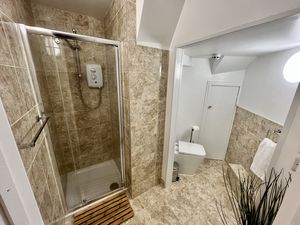 Photo 17- click for photo gallery